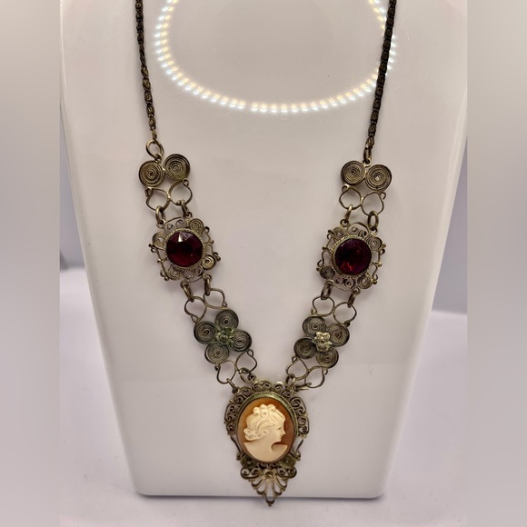 Antique Early 1900s Carved Shell Cameo Filigree Necklace & Bracelet Set - Picture 10 of 16